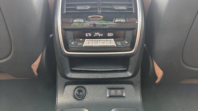 Photo of 2020 Arctic Gray Metallic BMW X7