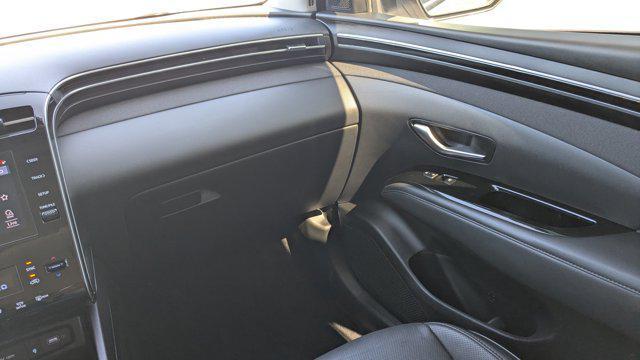 Photo of 2022 Quartz White Hyundai TUCSON