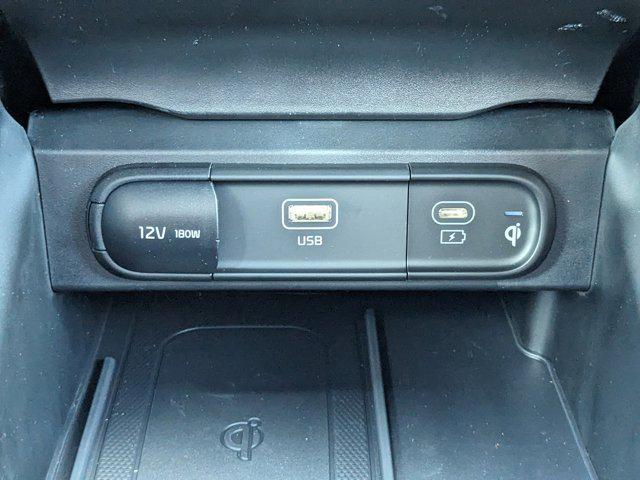 Photo of 2025 Green Kia Telluride