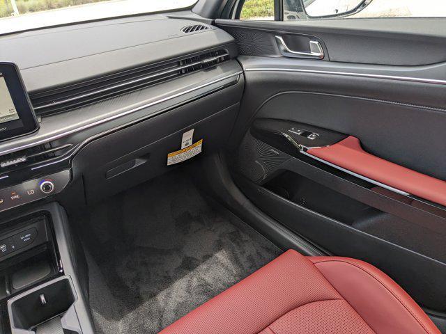 Photo of 2025 White Pearl Kia K5