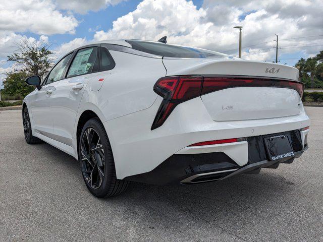 Photo of 2025 White Pearl Kia K5