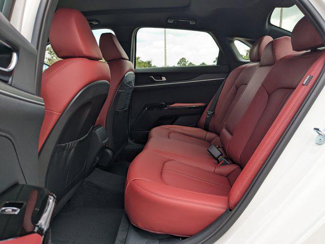 Photo of 2025 White Pearl Kia K5