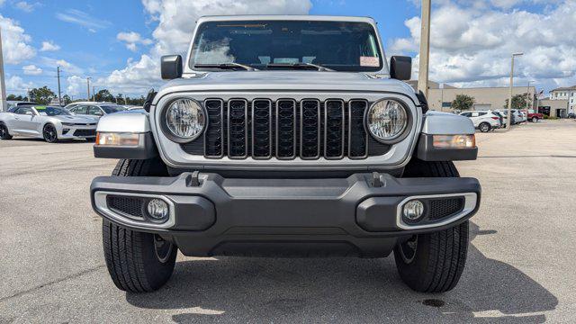 Photo of 2024 Silver Zynith Clearcoat Jeep Gladiator