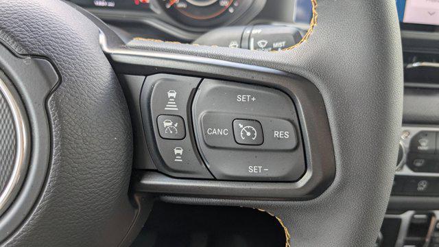 Photo of 2024 Silver Zynith Clearcoat Jeep Gladiator