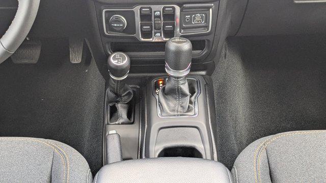 Photo of 2024 Silver Zynith Clearcoat Jeep Gladiator