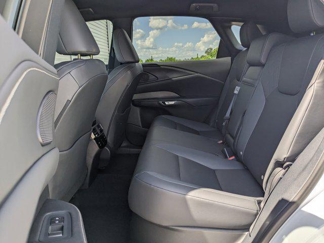 Photo of 2025 Eminent White Pearl Lexus RX 350