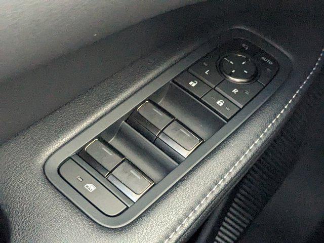 Photo of 2025 Eminent White Pearl Lexus RX 350