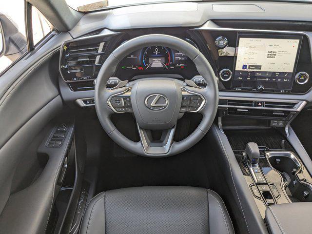 Photo of 2025 Eminent White Pearl Lexus RX 350