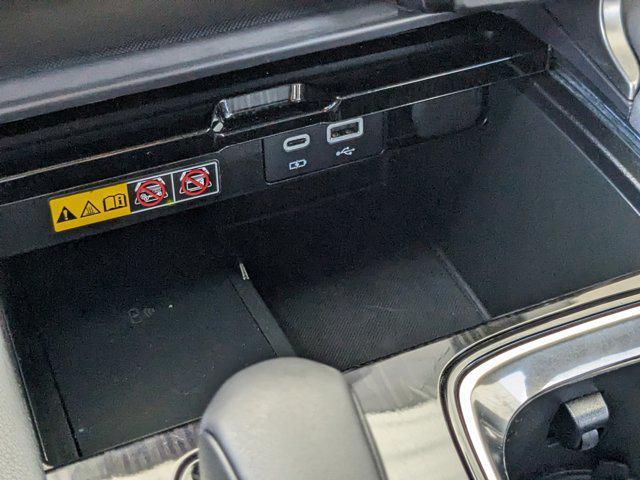 Photo of 2025 Eminent White Pearl Lexus RX 350