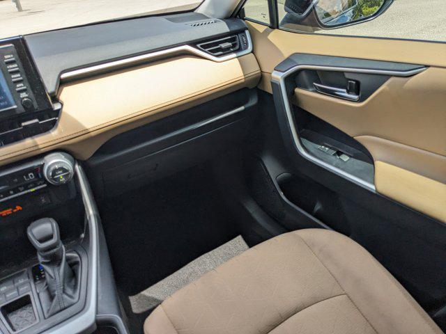 Photo of 2019 Midnight Black Metallic Toyota RAV4