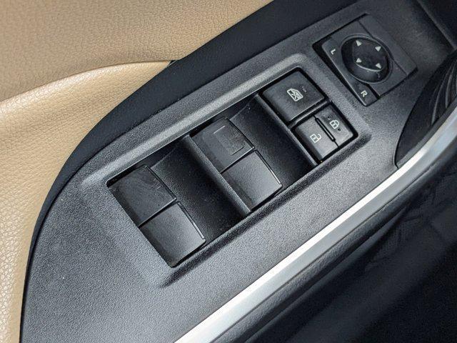 Photo of 2019 Midnight Black Metallic Toyota RAV4