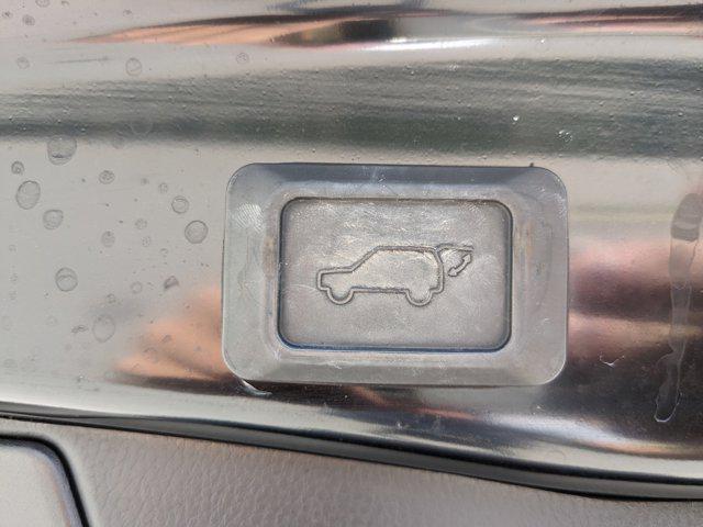 Photo of 2019 Midnight Black Metallic Toyota RAV4