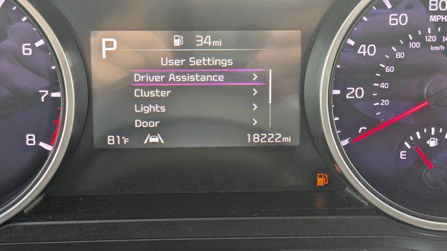 Photo of 2024 Snow White Pearl Kia Carnival