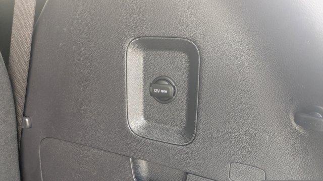 Photo of 2024 Snow White Pearl Kia Carnival