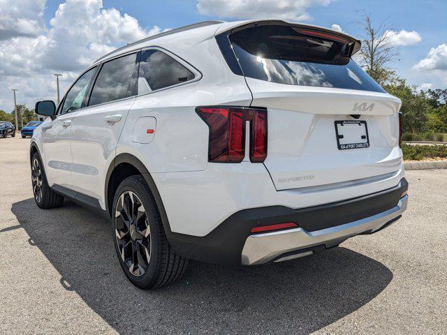 Photo of 2025 White Pearl Kia Sorento