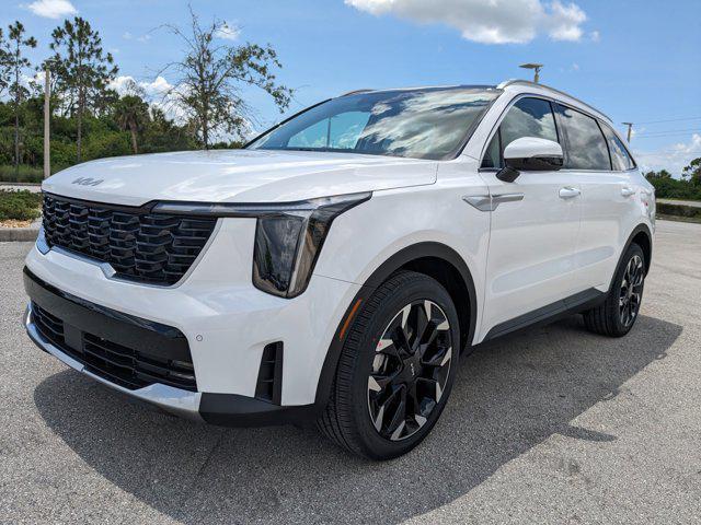 Photo of 2025 White Pearl Kia Sorento