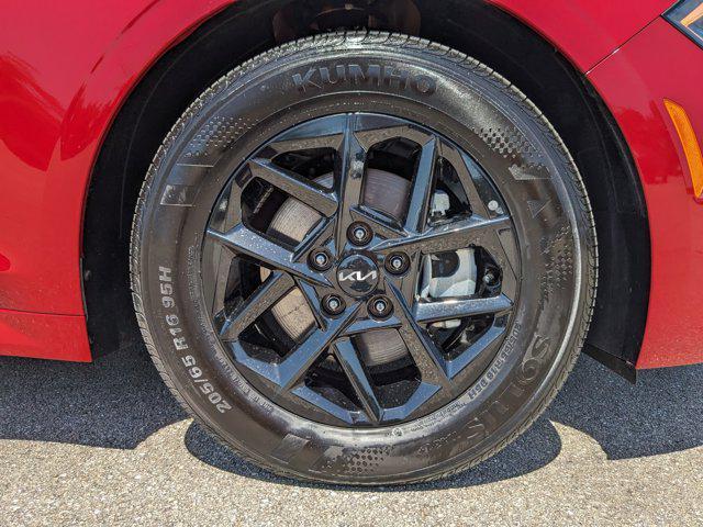 Photo of 2025 Runway Red Kia K5