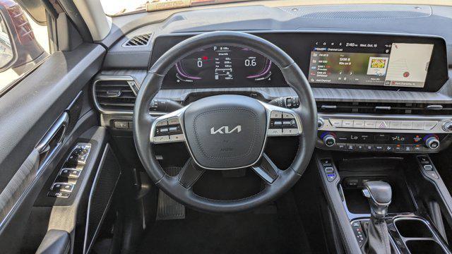 Photo of 2023 Dawning Red Kia Telluride