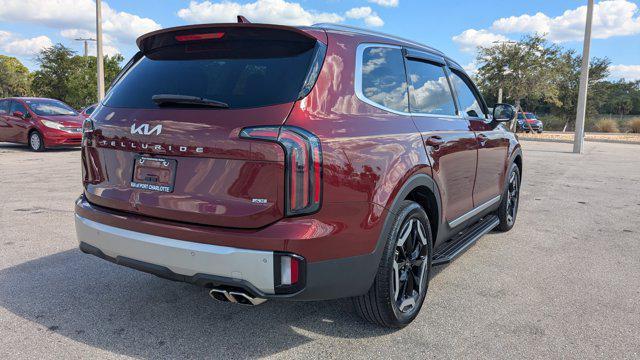 Photo of 2023 Dawning Red Kia Telluride