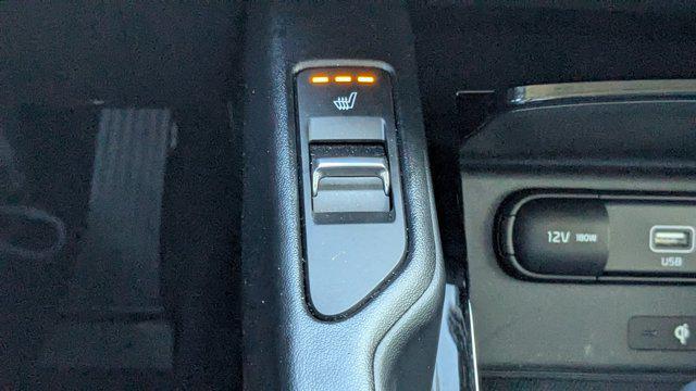 Photo of 2022 Everlasting Silver Kia Telluride