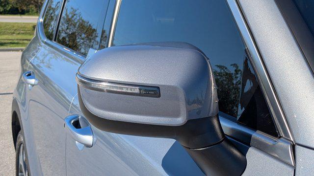 Photo of 2022 Everlasting Silver Kia Telluride