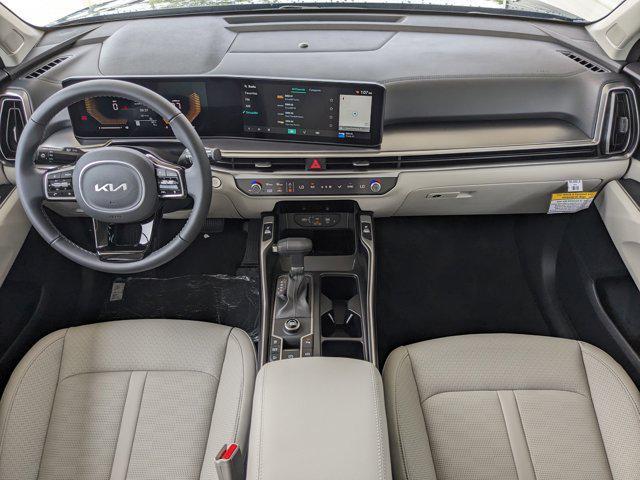 Photo of 2025 Midnight Kia Sorento