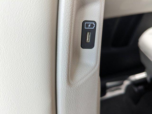 Photo of 2025 Midnight Kia Sorento