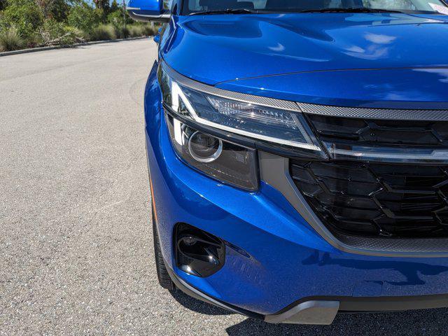 Photo of 2025 Neptune Blue Kia Seltos