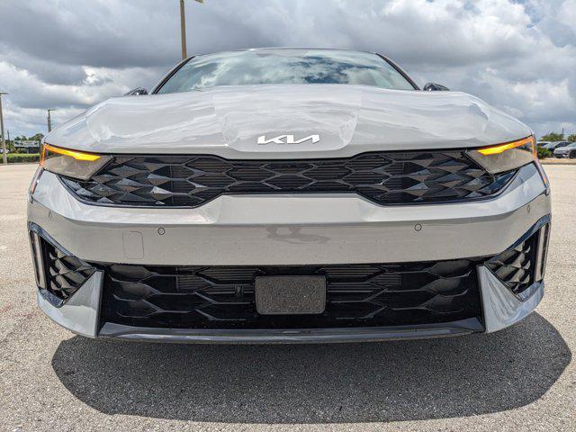 Photo of 2025 Gray Kia K5