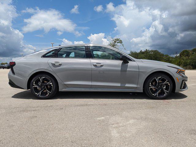 Photo of 2025 Gray Kia K5