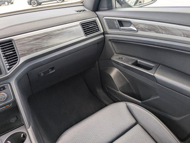 Photo of 2020 Platinum Gray Metallic Volkswagen Atlas Cross Sport