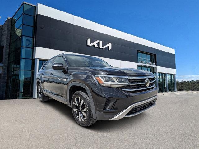 Photo of 2020 Platinum Gray Metallic Volkswagen Atlas Cross Sport