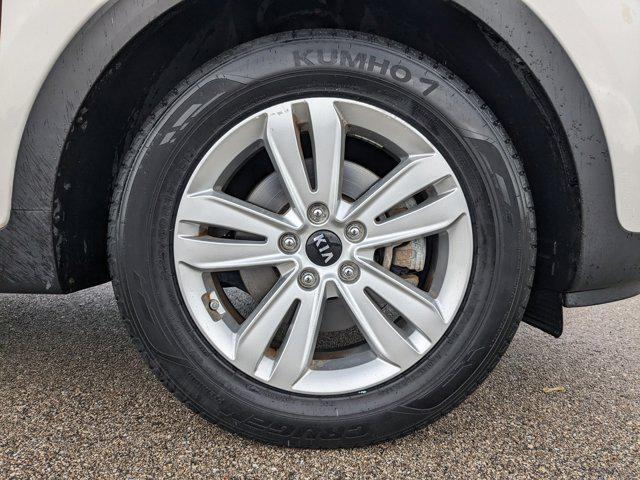 Photo of 2019 Clear White Kia Sportage