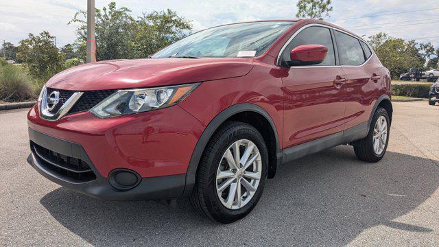 Photo of 2017 Palatial Ruby Nissan Rogue Sport