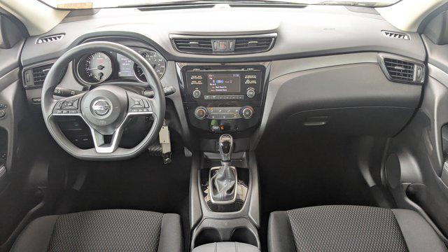Photo of 2017 Palatial Ruby Nissan Rogue Sport
