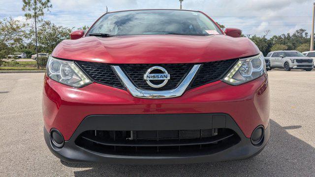 Photo of 2017 Palatial Ruby Nissan Rogue Sport