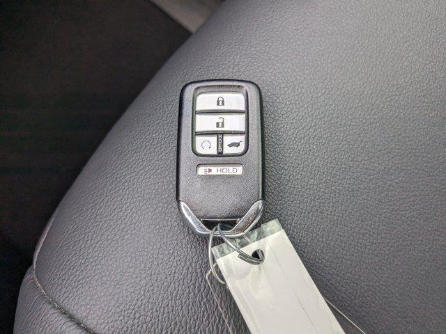 Photo of 2022 Platinum White Pearl Honda Pilot