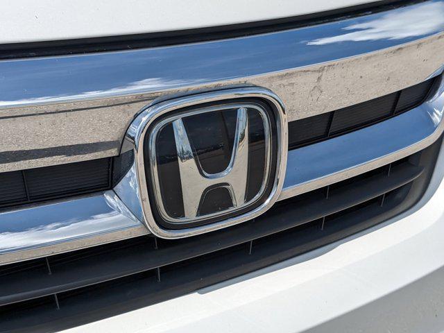 Photo of 2022 Platinum White Pearl Honda Pilot