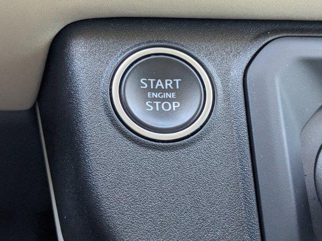 Photo of 2022 Gray Land Rover Defender