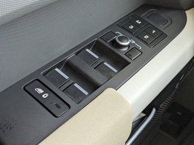 Photo of 2022 Gray Land Rover Defender