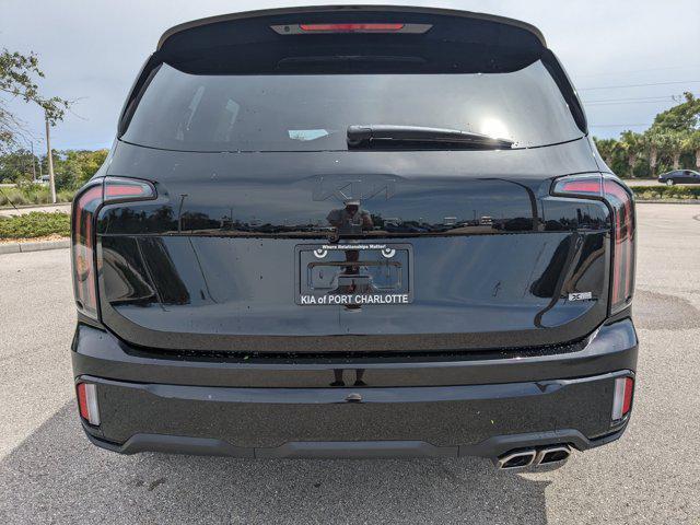 Photo of 2025 Ebony Black Kia Telluride