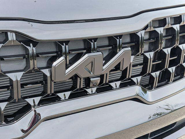 Photo of 2025 Ebony Black Kia Telluride
