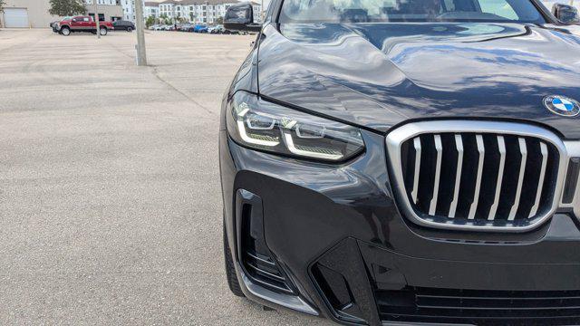 Photo of 2022 Black Sapphire Metallic BMW X3
