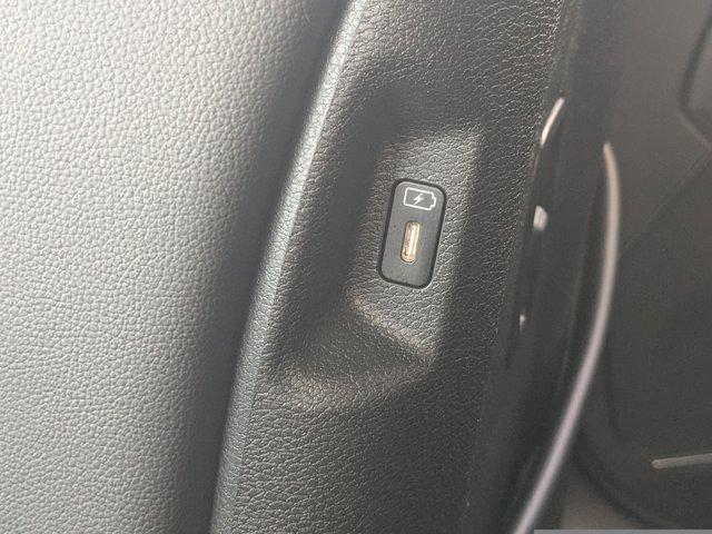 Photo of 2025 Sapphire Blue Kia Sportage