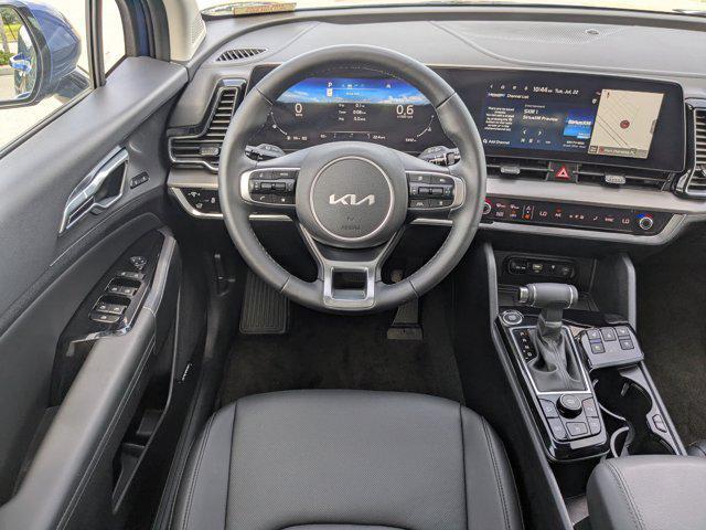 Photo of 2025 Sapphire Blue Kia Sportage