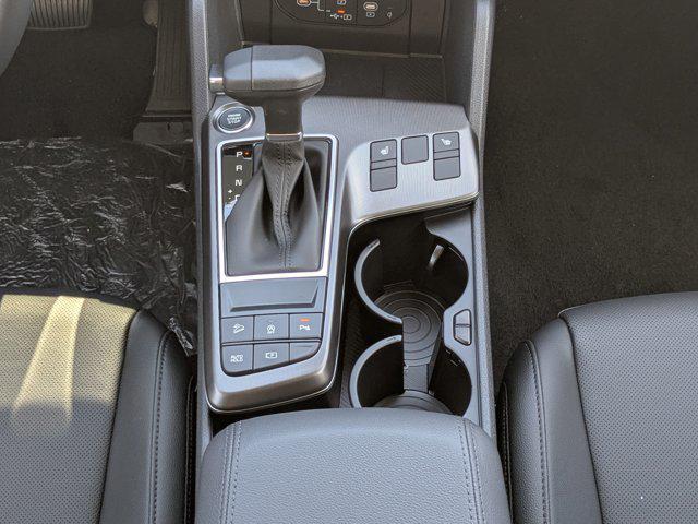 Photo of 2026 White Pearl Kia Sportage