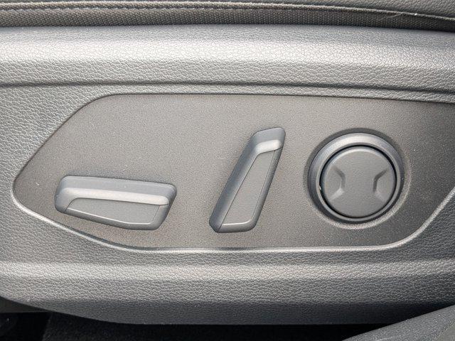 Photo of 2025 Fusion Black Kia Sportage