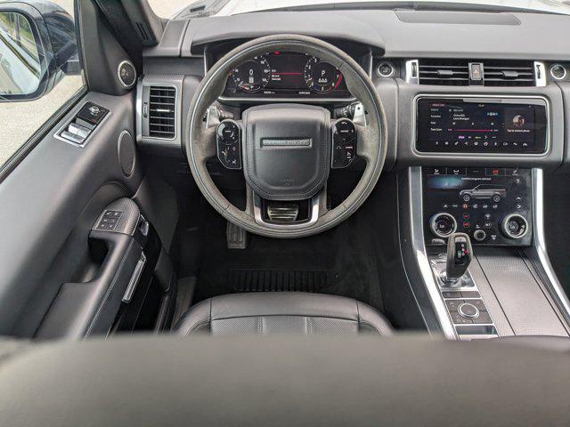 Photo of 2020 Yulong White Metallic Land Rover Range Rover Sport
