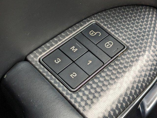 Photo of 2020 Yulong White Metallic Land Rover Range Rover Sport