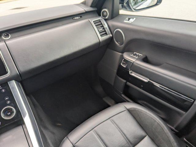 Photo of 2020 Yulong White Metallic Land Rover Range Rover Sport